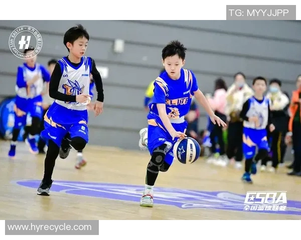 东方启明星篮球服助力年轻运动员展现激情与活力的完美选择 东方启明星篮球服助力年轻运动员展现激情与活力的完美选择